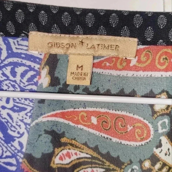 Gibson Latimer blouse Size Medium multiple color - Picture 4 of 8